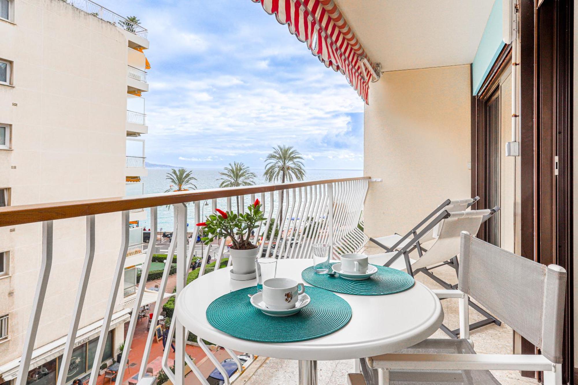 La Perle 2 P Terrasse Vue Mer 1Min Plage Clim 罗克布吕讷-卡普马丹 外观 照片